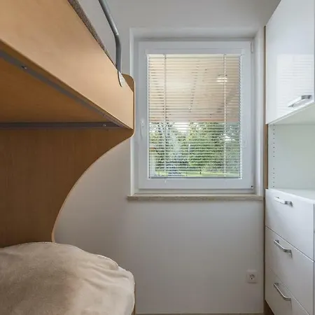 Jakob Holiday home Karigador